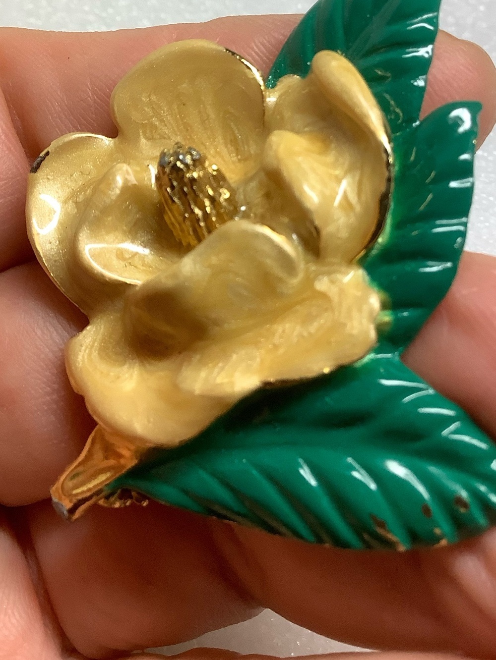 Gold plated Flower Leaf Brooch with Green Enamel Leaves - Picture 3 of 3